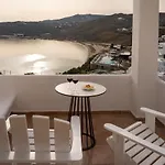 Cova Mykonos Apartahotel 4*