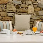 Cova Mykonos Ξενοδοχείο με διαμερίσματα 4*