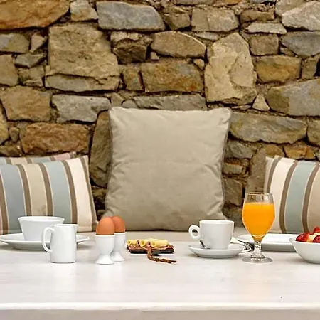 Cova Mykonos Aparthotel 4*
