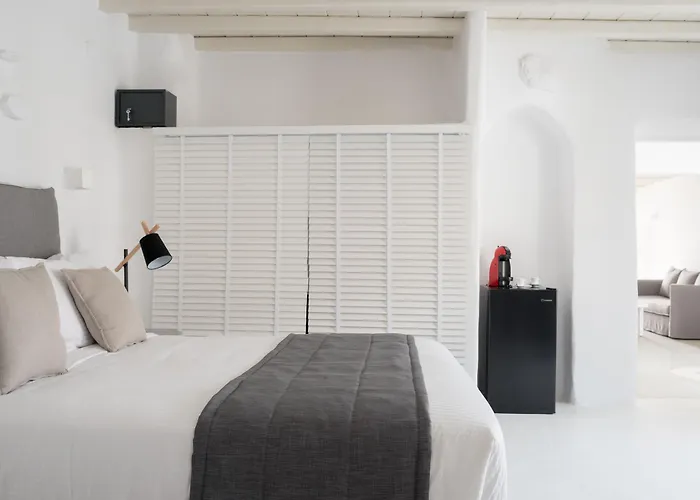 Cova Mykonos Elia (Mykonos)